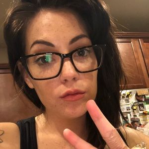 Meet your Posher, Erika